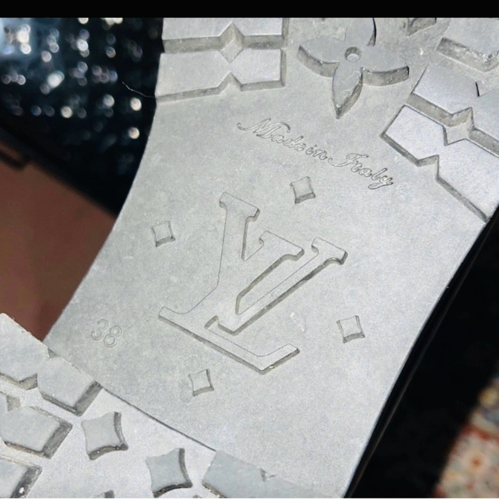 ‼️‼️ Sold. Louis Vuitton Black Monogram Splash Rain Boots - Picture 12 of 17